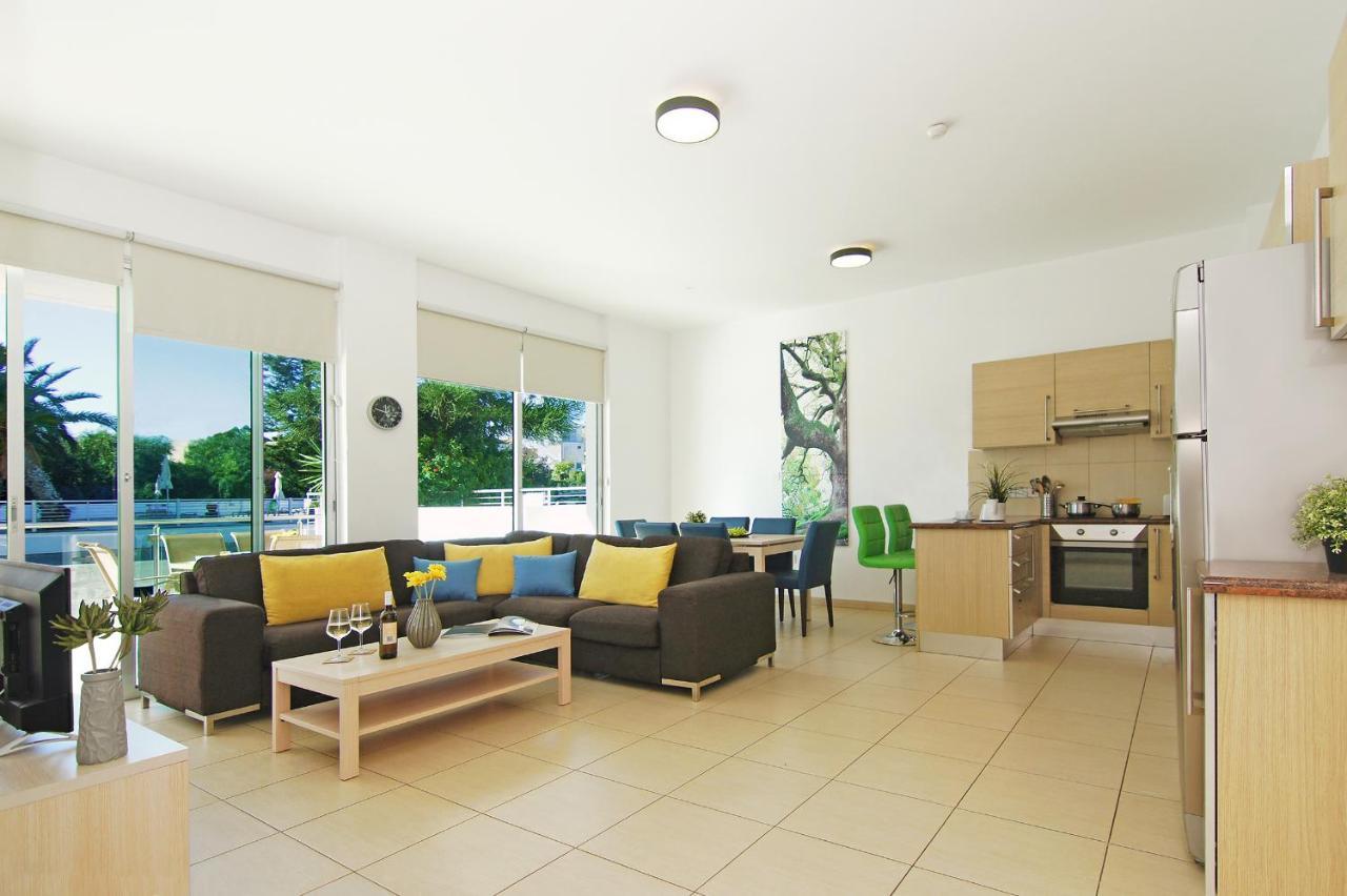 Calypso - Coralli Beachfront Apartment Protaras Esterno foto