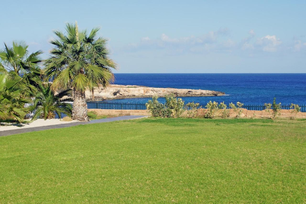 Calypso - Coralli Beachfront Apartment Protaras Esterno foto