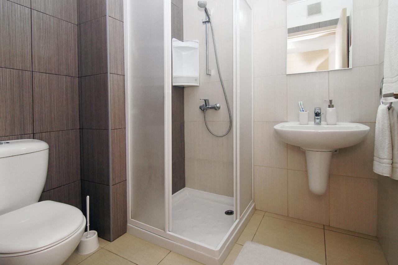 Calypso - Coralli Beachfront Apartment Protaras Esterno foto