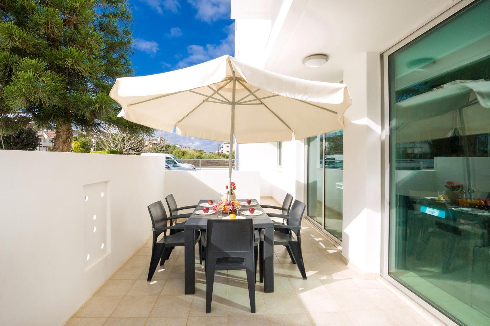 Calypso - Coralli Beachfront Apartment Protaras Esterno foto