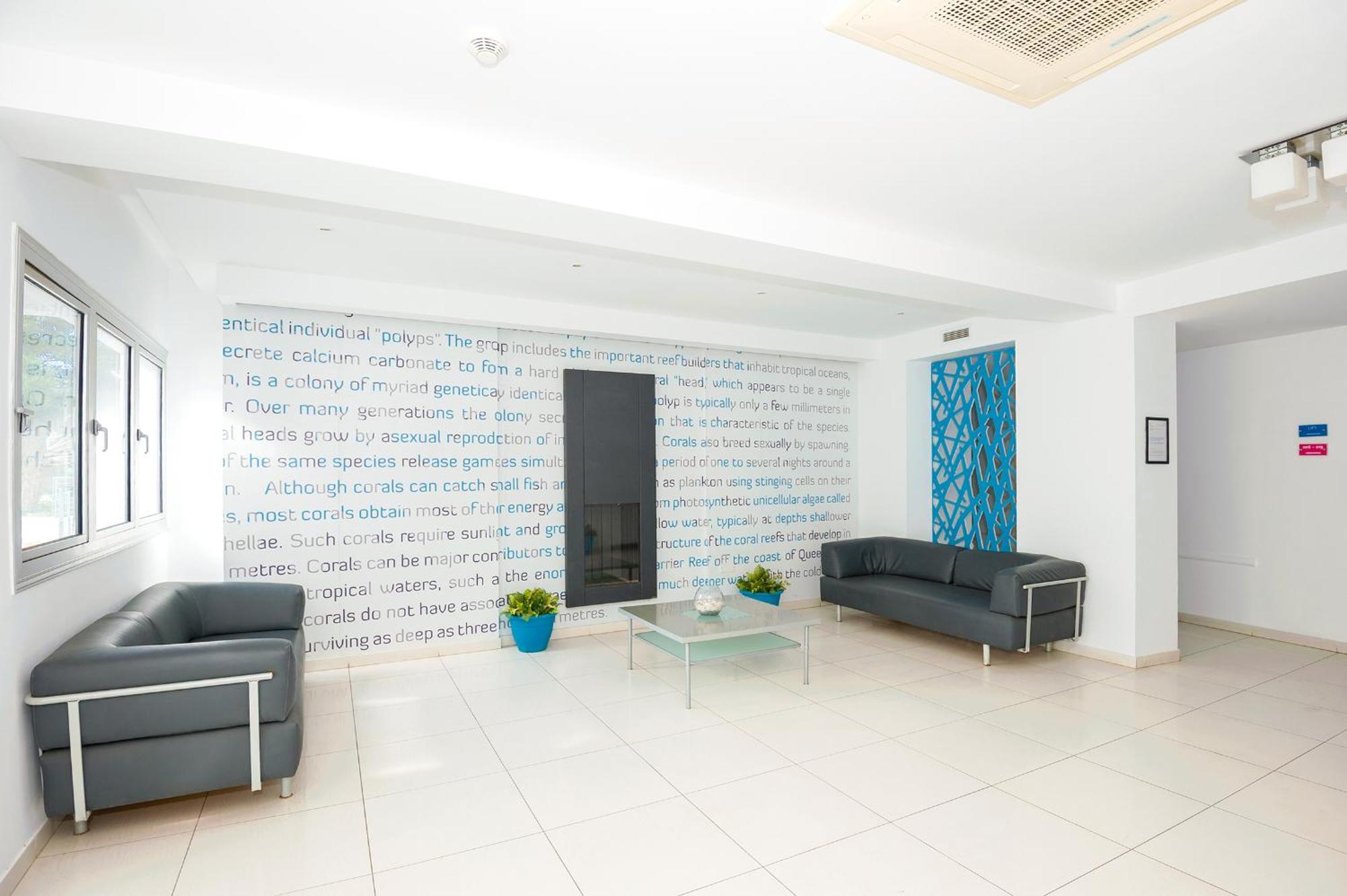 Calypso - Coralli Beachfront Apartment Protaras Esterno foto