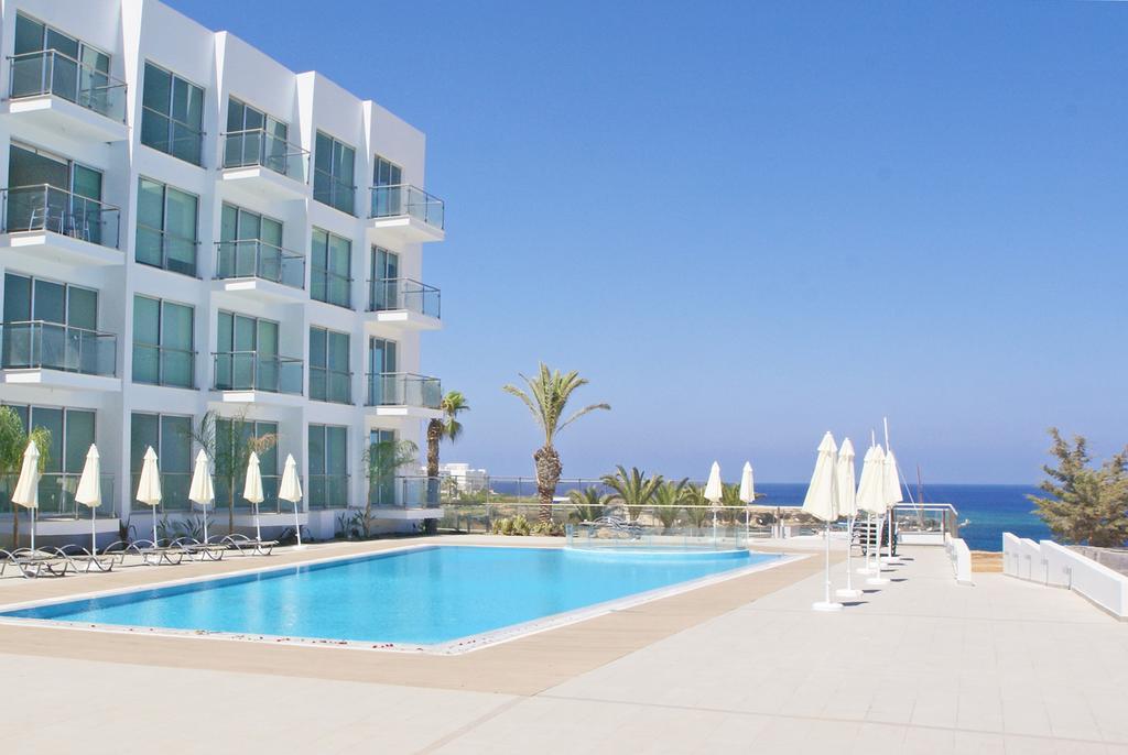 Calypso - Coralli Beachfront Apartment Protaras Esterno foto