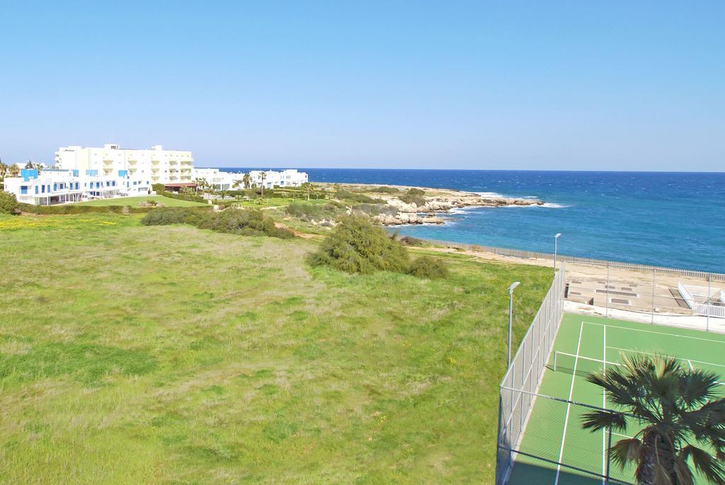 Calypso - Coralli Beachfront Apartment Protaras Esterno foto